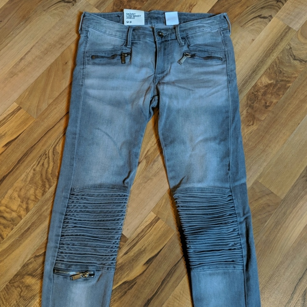 H&M skinny grey moto jeans with zippers